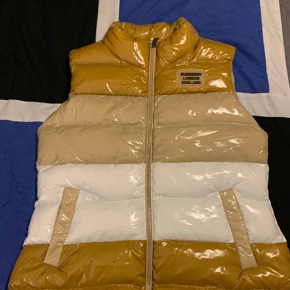 Burberry Puff Vest Size Large